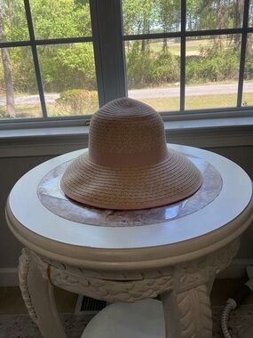 San Diego Hat Company, Wide Brim Straw Sun Hat with pale pink Band and bow.